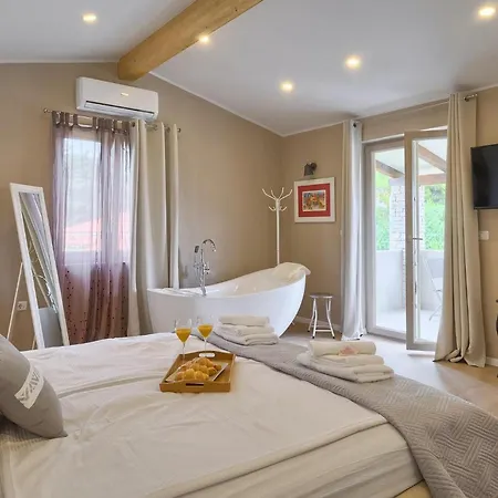 Julia Holiday home