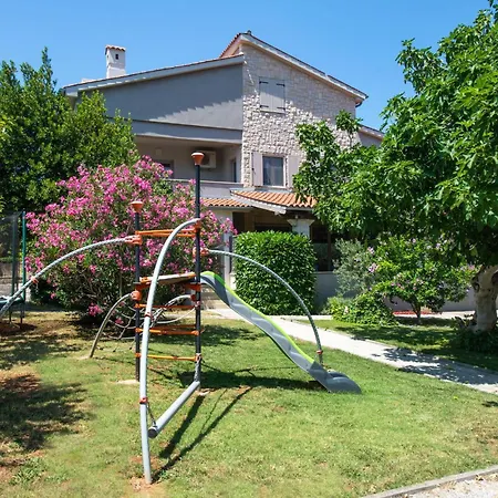 Julia Holiday home Medulin