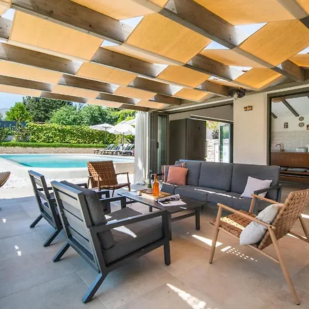 Julia Holiday home
